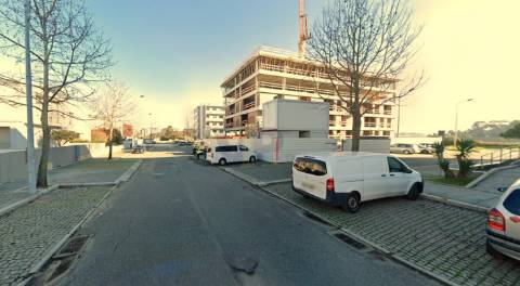 Aos Construtores: Terreno p/ Prédio c/ 28x T2  Maia (Águas Santas)