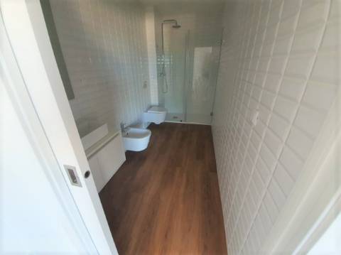 Apartamento Novo com vistas desafogadas - H. São João / Pólo Universitário