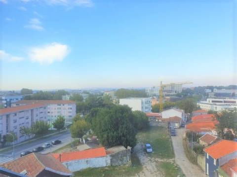 Apartamento Novo com vistas desafogadas - H. São João / Pólo Universitário