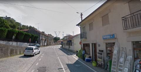 Pequena Moradia T2 com Quintal