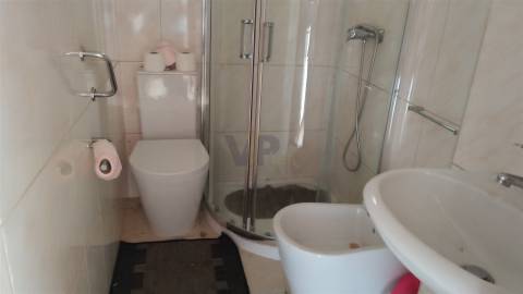 Pequena Moradia T2 com Quintal