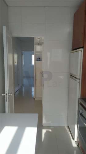 Quarto individual 25m² e AC  c/ despesas incluídas e wc privativo - Ao H. S. João / Faculdades