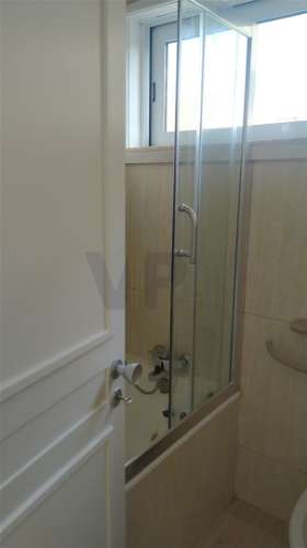 Quarto individual 25m² e AC  c/ despesas incluídas e wc privativo - Ao H. S. João / Faculdades