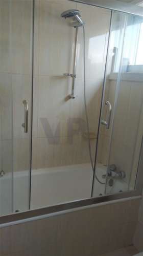 Quarto individual 25m² e AC  c/ despesas incluídas e wc privativo - Ao H. S. João / Faculdades