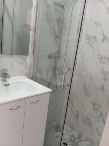 QUARTO individual 15m² c/ despesas incluídas e AC - Ao H. S. João / Faculdades (Amial)