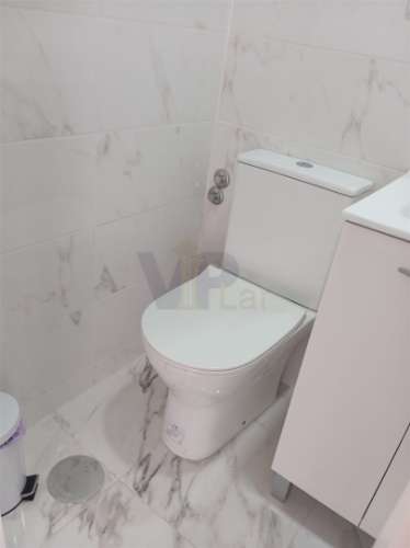 QUARTO individual 15m² c/ despesas incluídas e AC - Ao H. S. João / Faculdades (Amial)