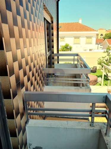 Moradia T4 c/ Cozinha Regional, quintal e anexo - Paranhos (Porto)