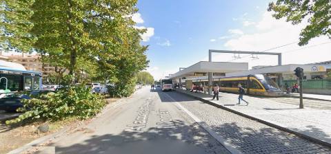 Loja c/ 200m² - Circunvalação (H.S.João) - Porto