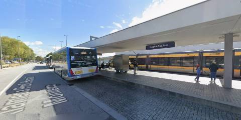 Loja c/ 200m² - Circunvalação (H.S.João) - Porto