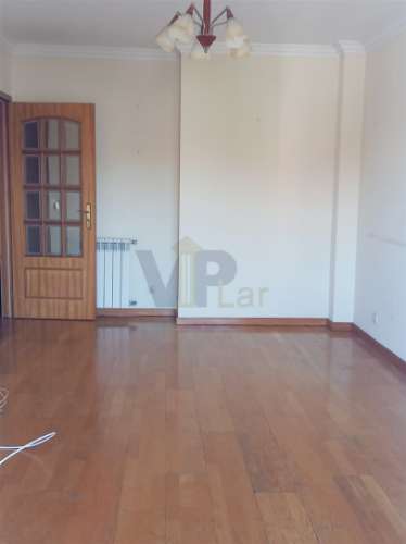 Apartamento T1+1 Venda em Rio Tinto,Gondomar
