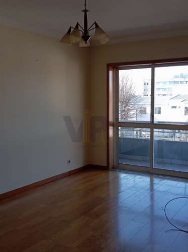 Apartamento T1+1 Venda em Rio Tinto,Gondomar