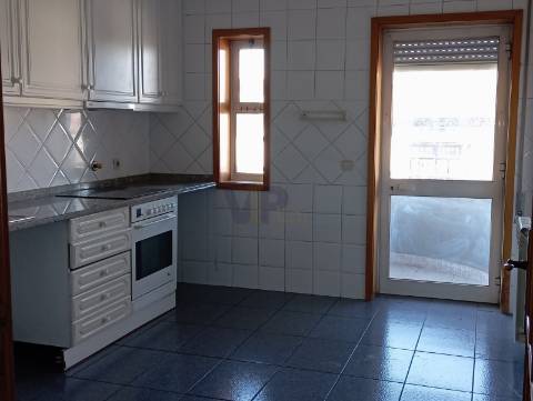 Apartamento T1+1 Venda em Rio Tinto,Gondomar