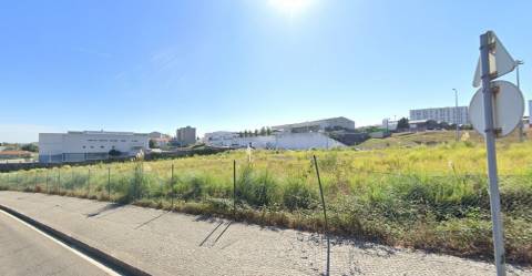 Terreno p/ Construção (Habitações / Hotel) ao Estádio do Dragão