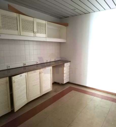 Loja - Escritório c/ 239m² - Circunvalação - à Areosa