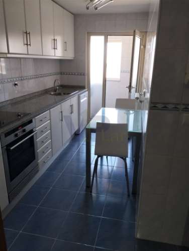 Excelente T3 - À Fernão de Magalhães e Faculdades - Paranhos