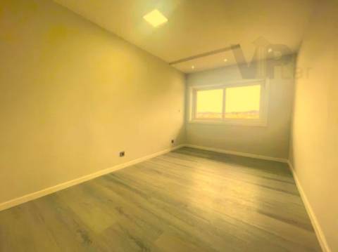 T3 c/ garagem e varanda, Totalmente Renovado - Ermesinde