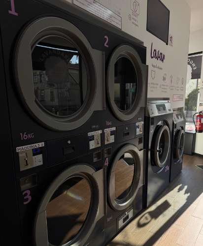 Trespasse de Lavandaria Self Service e Engomadoria - Amial (Porto) A Funcionar!