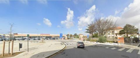 Trespasse de Lavandaria Self Service e Engomadoria - Amial (Porto) A Funcionar!