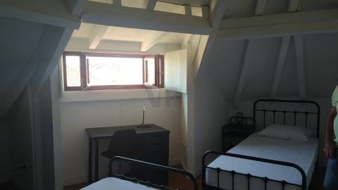 QUARTO c/ Ar Condicionado - Ao Amial - Paranhos