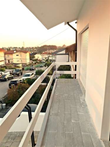 Moradia T4+ Escritório totalmente renovada - Pedra Verde