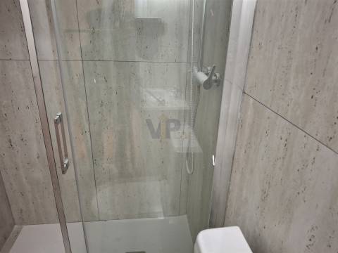 Moradia T4+ Escritório totalmente renovada - Pedra Verde