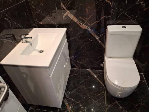 Moradia T4+ Escritório totalmente renovada - Pedra Verde