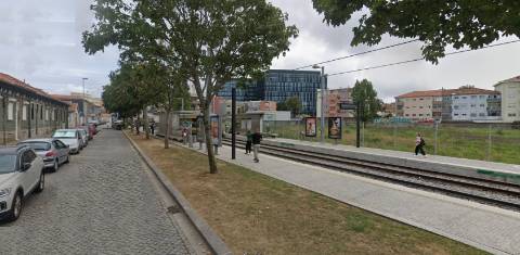 Moradia T3 Totalmente Restaurada - Porto (à Casa de Saúde Boavista)