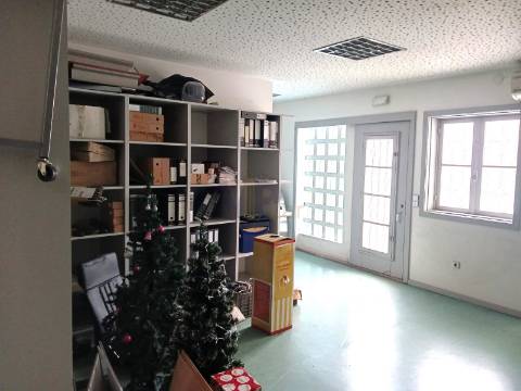 Loja + Escritórios c/ 425m² - Porto (à Circunvalação)