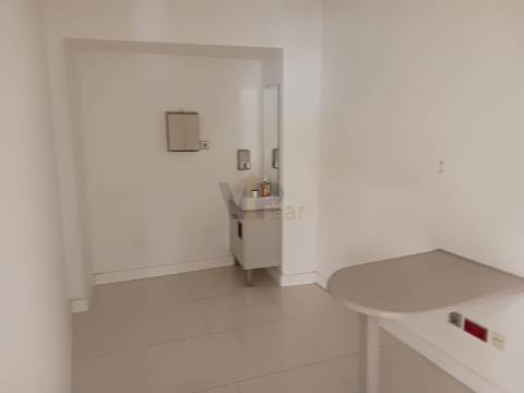 Loja + Escritórios c/ 425m² - Porto (à Circunvalação)