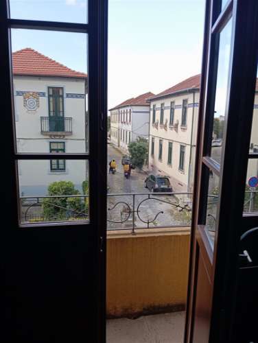 QUARTO c/ Ar Condicionado - Ao Amial - Paranhos