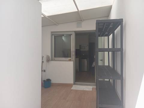 Estúdio c/ Terraço - Ao Polo Universitário - H.S. João