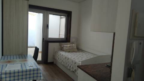 Estúdio c/ Terraço - Ao Polo Universitário - H.S. João