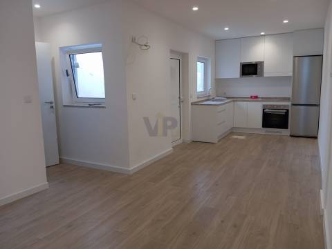 T2 Totalmente remodelado - S. Mamede Infesta (H.S.João)