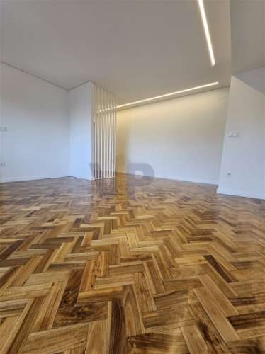 T4 Totalmente Renovado - Centro do Porto (Aliados / Bolhão)