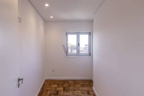 T4 Totalmente Renovado - Centro do Porto (Aliados / Bolhão)