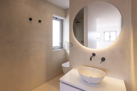 T4 Totalmente Renovado - Centro do Porto (Aliados / Bolhão)