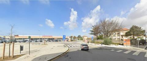 Trespasse de Lavandaria Self Service e Engomadoria - Amial (Porto) A Funcionar!