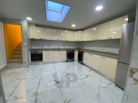 Moradia T5 Venda em Campanhã,Porto