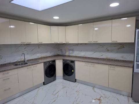 Moradia T5 Venda em Campanhã,Porto