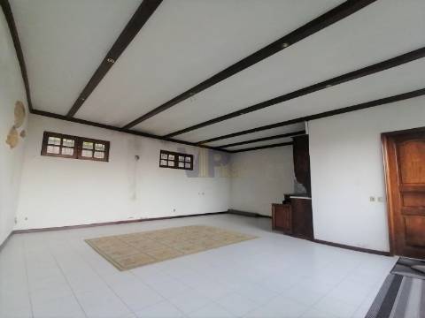 Quinta c/ Moradia T5 triplex - Roriz (Santo Tirso)