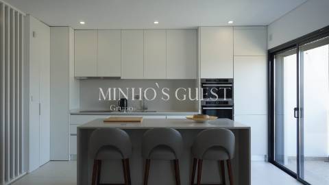 Moradia V3 Gaveto a 10min. do Centro de Braga