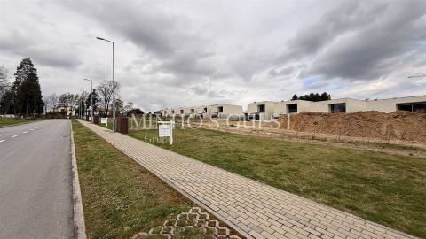 Lote de Terreno p/ Moradia Individual - Braga