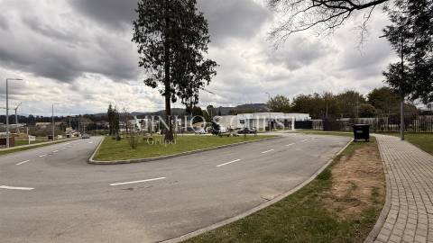 Lote de Terreno p/ Moradia Individual - Braga