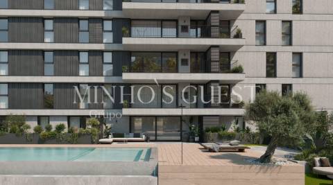 Apartamento T3 em Condomínio Fechado c/ Piscina