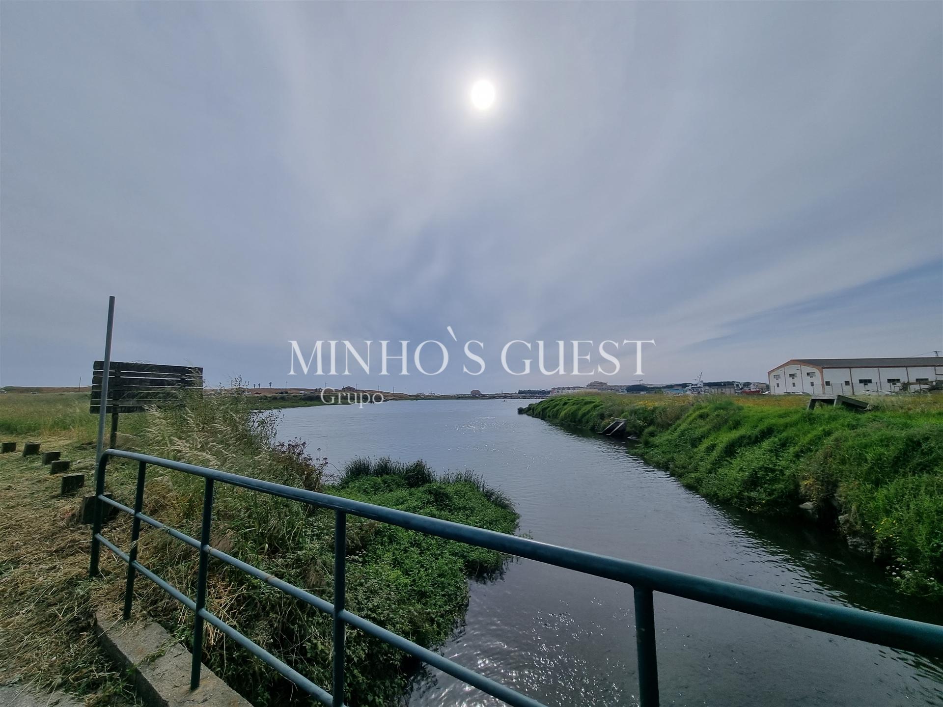 Moradia p/ restauro c/ 445m2 de Terreno  - Azurara, Vila do Conde