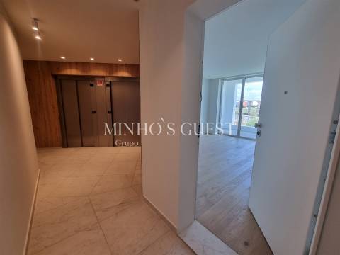Apartamento T1 Novo c/ varanda e lugar de garagem - Vila do Conde , Porto