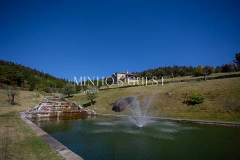 Moradia V4 de Luxo (650m2) Implantada em Terreno de 12500m2 - Souto, Guimarães - Braga, Guimarães