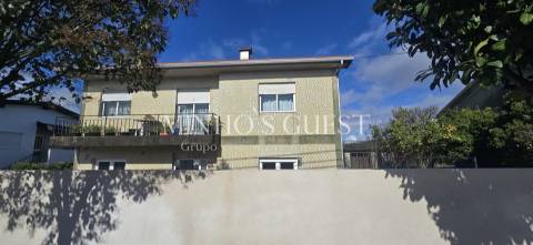 Moradia V6 Individual inserida em lote de 600m2 - Lomar, Braga