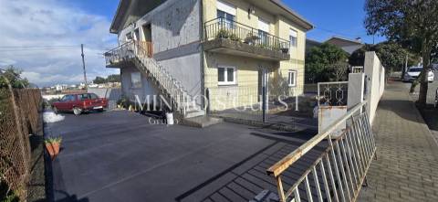 Moradia V6 Individual inserida em lote de 600m2 - Lomar, Braga