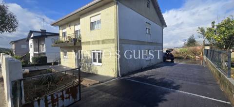 Moradia V6 Individual inserida em lote de 600m2 - Lomar, Braga